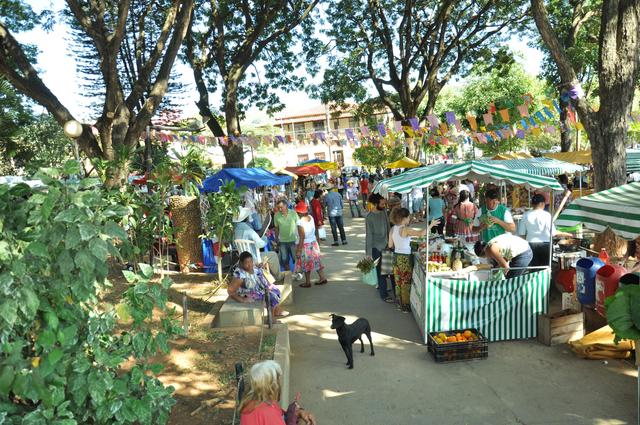 Feira (2) display